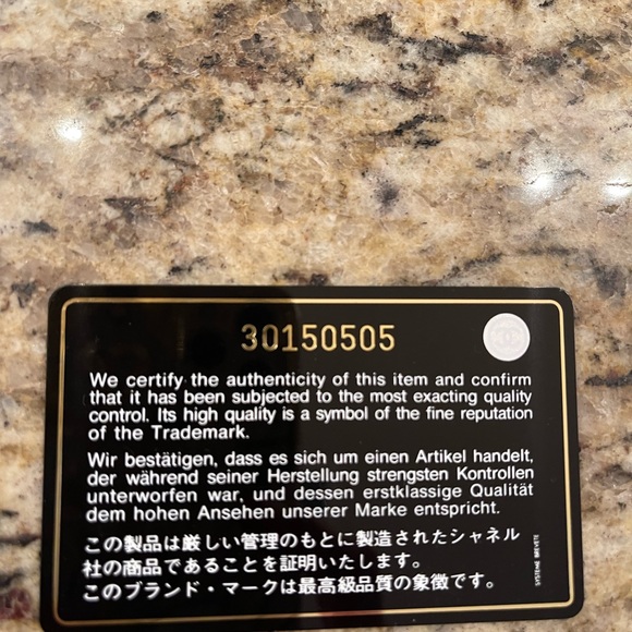 Classic Chanel Single Flap Quilted Lambskin Jumbo - Picture 8 of 10